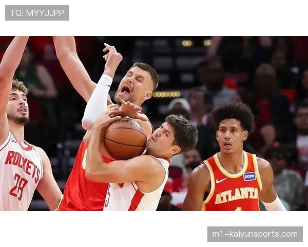 火箭针对老鹰挡拆夹击,破坏亚历山大沃克进攻发起 火箭针对老鹰挡拆夹击,破坏亚历山大沃克进攻发起